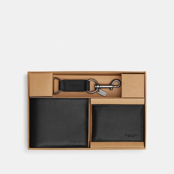 COACH Other - NWT Coach Outlet Boxed 3 In 1 Wallet Gift Set